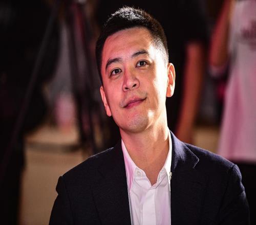 辽宁男篮官宣：主教练杨鸣因个人身体原因，正式提出辞职