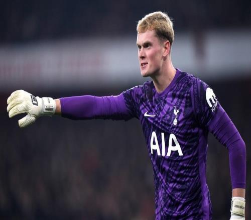 天空：西汉姆有意租借签下金斯基，热刺想在欧冠赛事后决定