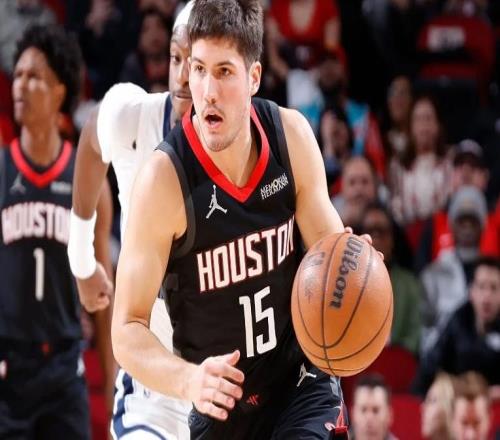 一次又一次打铁，火箭后场新星面对灰熊竟然打出了灾难级的表现