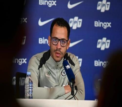 迪尼：罗塞尼尔总想保持优雅得体的形象，这无法获得球迷拥戴