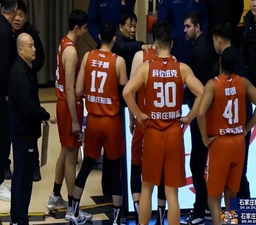 4个加时！3小时15分钟！中国篮球史诗苦战引发巨大争议：裁判太黑
