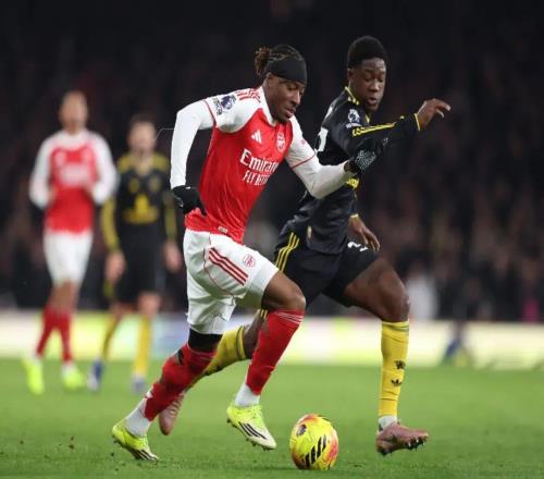 谁说他懒曼联小将重返英超首发连续两场荣膺跑动之王