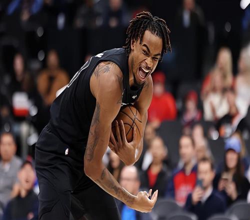 被快船各种打爆！篮网先发中锋近段时间的状态实在是太不稳定了