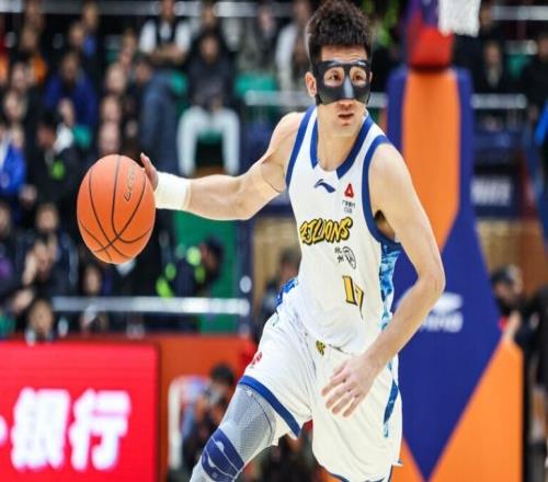 超广东升第一！广厦拒青岛29分逆转胡金秋31+8+6赛季新高