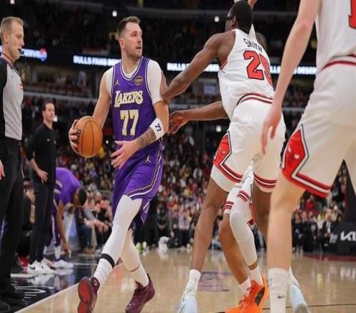 狂轰46+7+11！东契奇大杀四方！湖人拒逆转，詹姆斯下半场划水