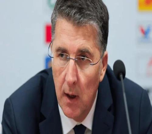 输新疆格兰跟倔驴一样！末节死用哈里斯+西尔扎提，拱手让出胜利