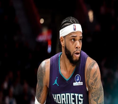 大帝缺阵马克西12中3，黄蜂榜眼30分，惨案制造机37分血洗76人