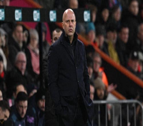 利物浦非正式探讨哈维阿隆索接任主帅可能斯洛特帅位承压