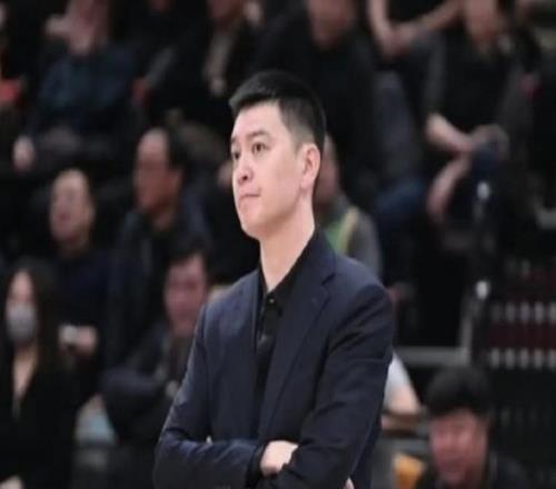 贺天举：杨鸣想要的外援俱乐部全买不起，想要威尔哲却给韦伯