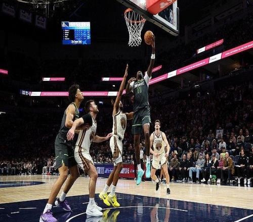 库里缺阵勇士83108不敌森林狼