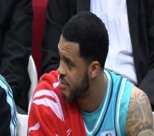 广厦vs青岛前瞻：布朗PK韦瑟斯庞引超级外援对决王博挑战刘维伟