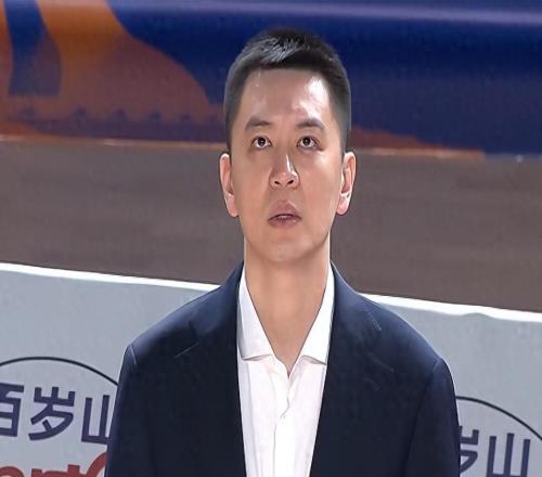 近7场6败，辽篮难求一胜，沈阳日报发文，四个字直戳4冠王心窝