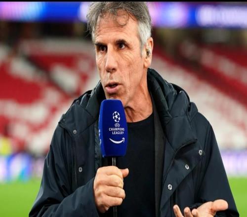 那不勒斯vs蓝军支持谁佐拉：会披两队围巾看球，实力强的赢