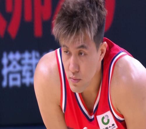 CBA三消息：郭艾伦复出又拉伤，杨鸣火速任新职，姚明三亚钓鱼