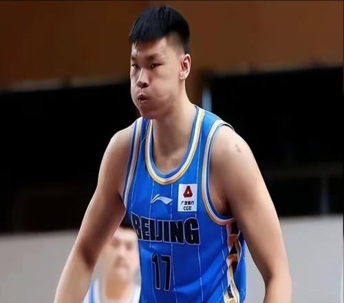 拿600万，0分2板3犯规，登场10分钟输19分！球迷：CBA第一诈骗犯