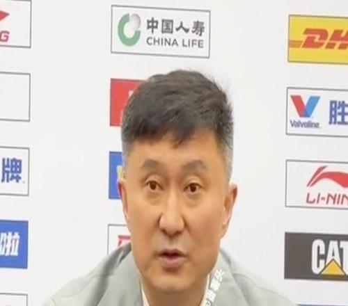 杜锋：希望大家能保持整场的强度，为年轻球员登场争取机会