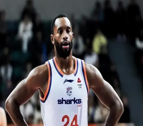 上海9578广州2喜2忧！内线实力拉满，偰李永炜组织强，弗格不稳