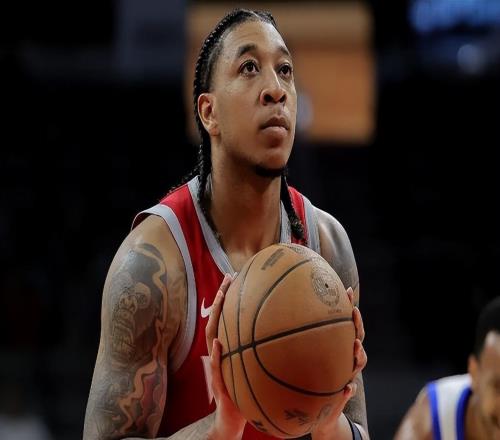 发展联盟赛场又一次大杀四方，火箭后场新星缺少的只是表现机会