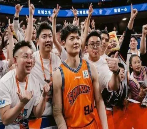 王哲林达成10000分，胡金秋赛季新高，吴前加冕三分王