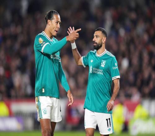 1.5亿变5000万甩卖萨拉赫范戴克状态滑坡，利物浦陷转会抉择