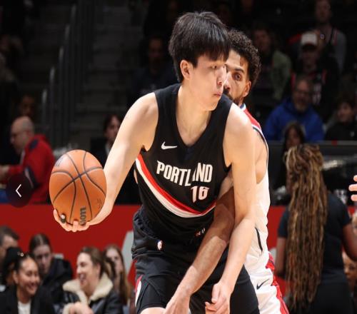 杨瀚森6+5引热议！获赞生涯至今最出色一战球迷喊话斯普利特下课