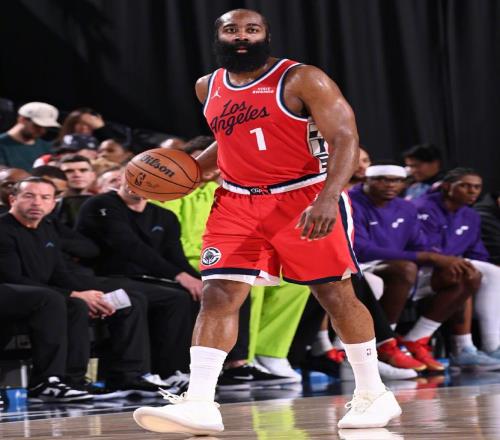 第三节发力！快船115103爵士，看数据：他是头号功臣！