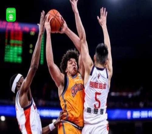 上海9578力克广州，洛夫顿30+10，王哲林生涯得分破万