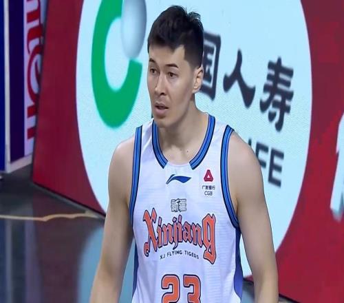 CBA精彩一夜1场50+惨败,2支昔日总冠军输球,1队4连胜,榜首又易主