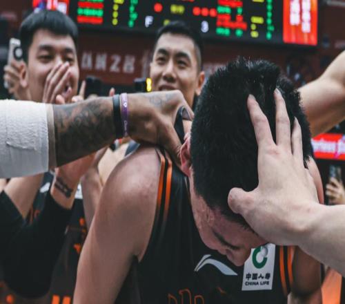 那个CBA的笑柄，却拯救山东男篮！戏谑1项数据，竟达联盟强者行列