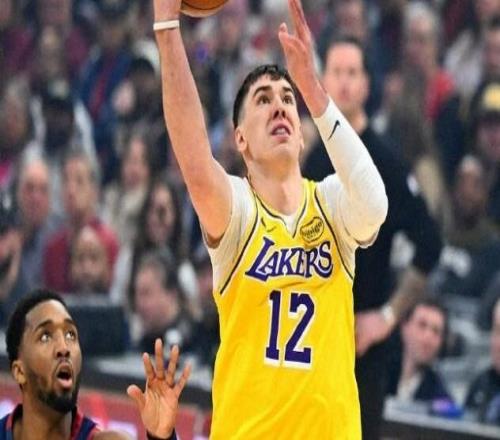 第三节崩盘！东契奇29分，詹姆斯10中3，湖人30分惨败骑士队