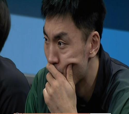 辽宁溃败宁波谁注意这心酸一幕李晓旭目光呆滞，球迷也同等感受