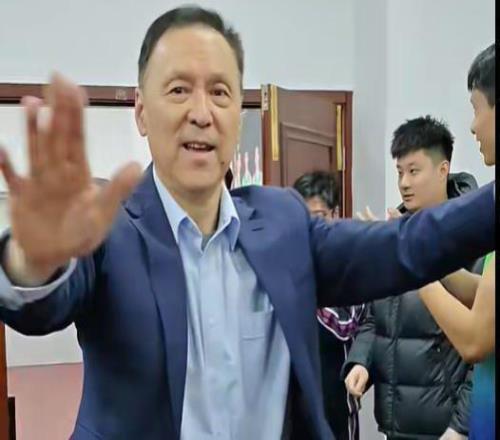 不是林庭谦，不是哈姆雷特，贵叔在更衣室怒赞一人：表现非常优秀