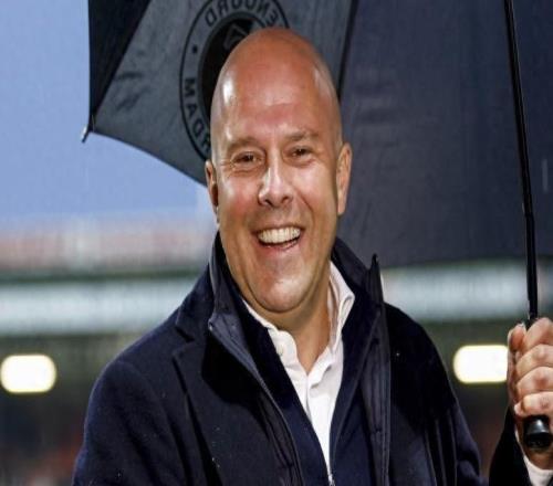 欧冠被淘汰反而有助于联赛夺冠斯洛特言论引发利物浦球迷不满