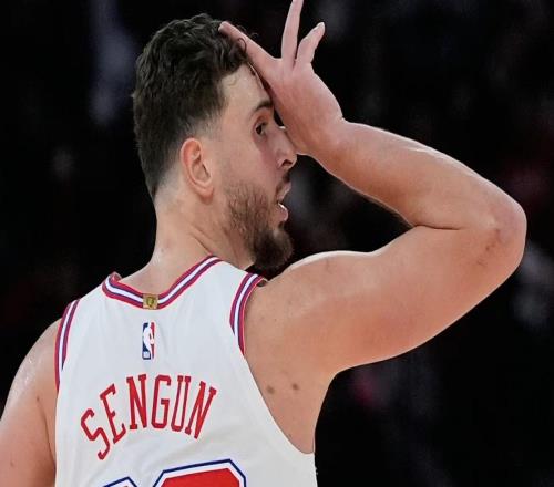 海王报销+申京脚踝扭伤！火箭引援中锋迫在眉睫乌帅吐槽纪律不足