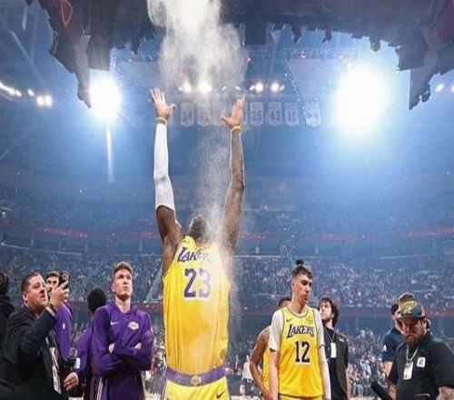 詹姆斯：还没想过退役巡演因为还没决定是否要退役