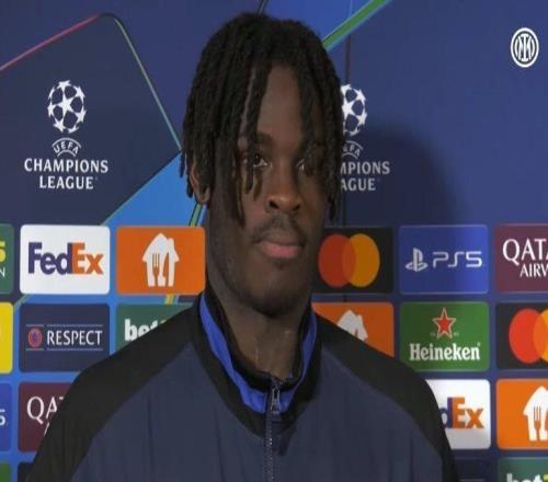 比塞克：客场赢多特并不容易，这场胜利能提升我们的自信心