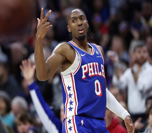 弗拉格轰49+10仍无缘今日最佳！对不起，你碰到不讲理的马克西了