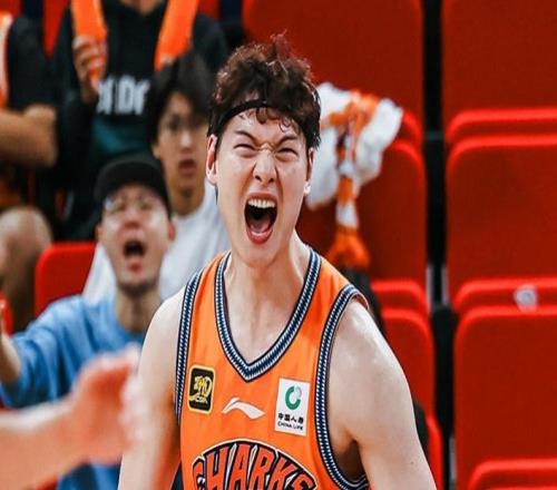 超广东升第二！上海终结深圳5连胜贺希宁43分生涯第二高