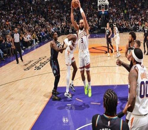 狄龙40+8+4得分生涯新高太阳胜活塞