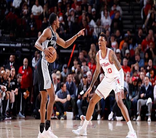 场上的作用被严重低估了！后场大将为马刺做出了巨大的牺牲