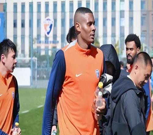 计划有变中超新土豪成最大受益者他们或趁机争夺新赛季联赛冠军