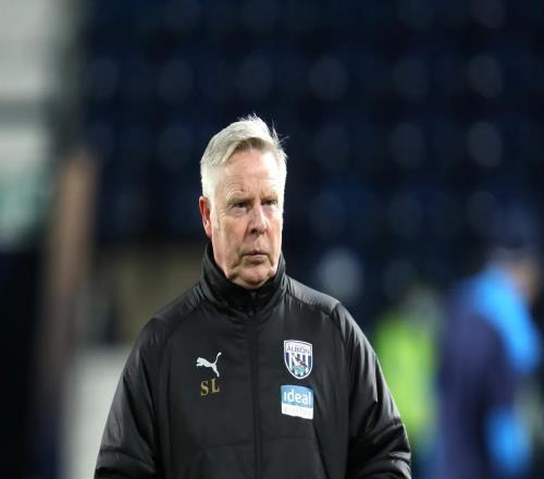 利物浦名宿萨米李打算拍卖收藏的冠军奖牌，以帮助家人改善生活