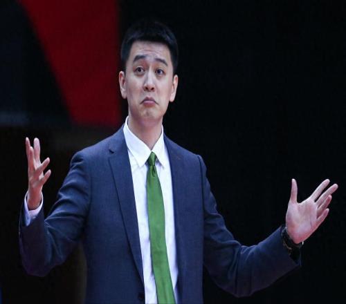 杨鸣揭秘球员转会！张镇麟选择上海，周琦有特权，赵继伟也要走