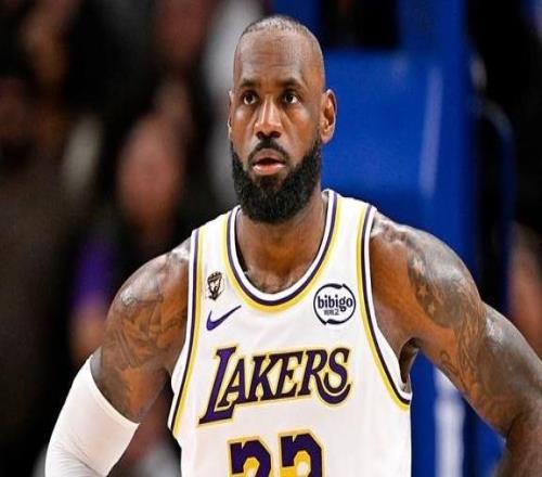 记者：詹姆斯下赛季重返骑士的可能性存在，湖人或要求他降薪