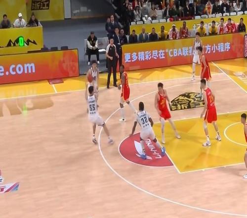 全场战报主力缺阵，山东高速77：86不敌广厦，止步四连胜