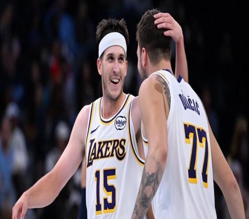 湖人一喜一忧！里夫斯状态升级有望复出东契奇左踝酸痛出战成疑