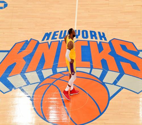 詹姆斯赛季后或退役！他让湖人跟尼克斯的门票价格超科比退役战！