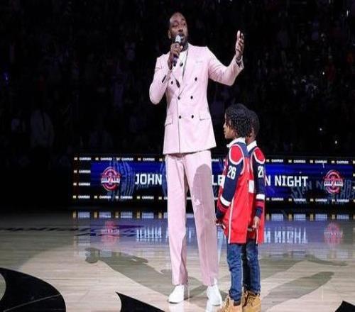 奇才老板：今晚是向沃尔伟大的生涯致敬谈退役球衣还为时尚早