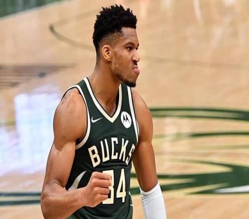 勇士将要倾其所有为交易字母哥或送出4首轮能否再次组成三巨头