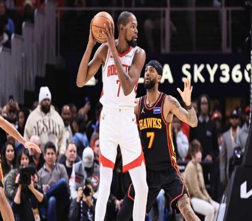 近五战场均31+6！37岁杜兰特又迎两里程碑火箭最硬之人是一老头